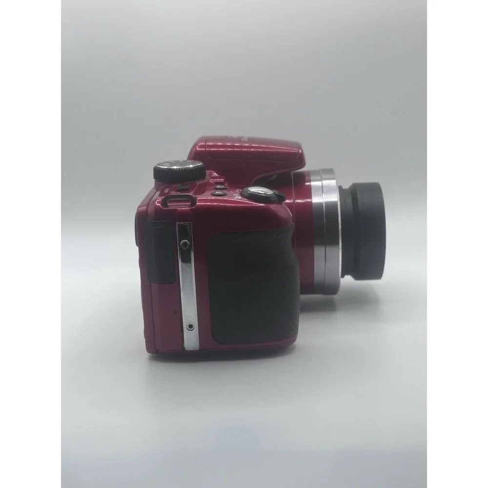Kodak PIXPRO AZ421 16MP 42x Optical ZM Camera Red Untested For Parts/ Repair